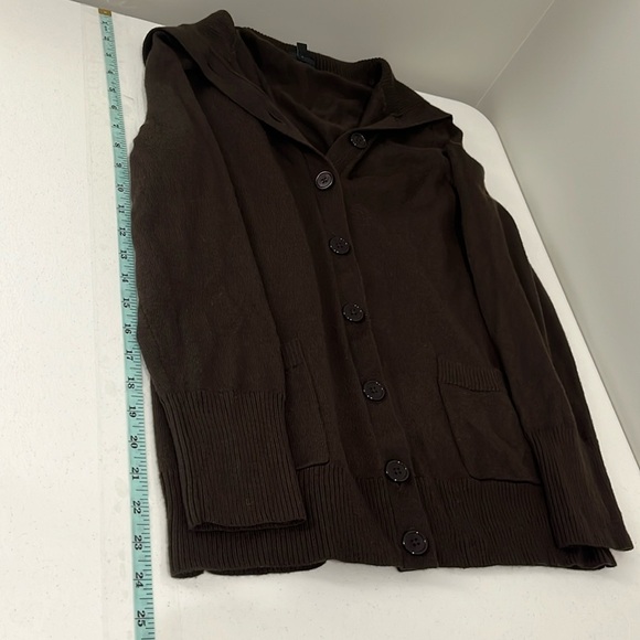 Brown Merino Wool Cardigan Sweater Sz M Petite Travel Preppy Bella Swan Academia - Picture 14 of 15